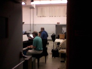 In October, 2013 I caught visual and aural glimpse of guitarist Alan Roter co-leading a jazz romp with distinctively Latin stylings, at Cubberley music room, part of an on-going class/jam.