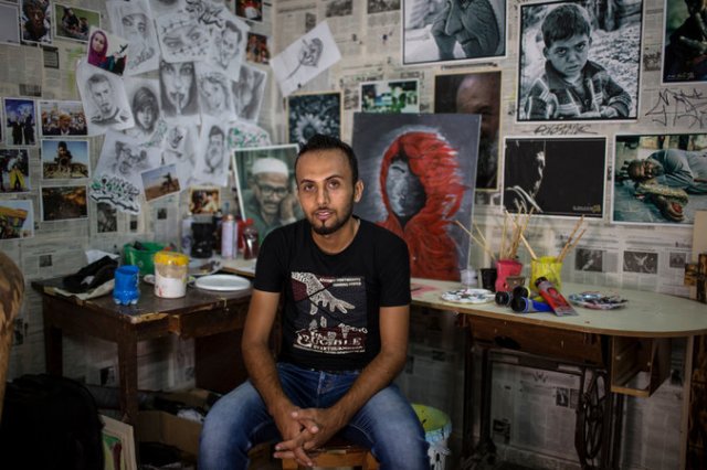 Artist from Gaza depicted in The New York Times today, article by Jodi Rudoren formerly known as Jodi Wilgoren, whose sister overlapped with me at the Daily Dartmouth, in 1985