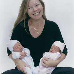 this lookalike  hindi goddess with three faces and four hands but it is a family friend and ob gyn initials IB, I thought I saw her sister in law, Jennifer Bloch presenting to clients at Peets and texted my sister in law but I was confusing 2 different faces