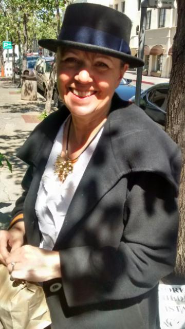 Lori in a Eugenia but dig the necklace to boot