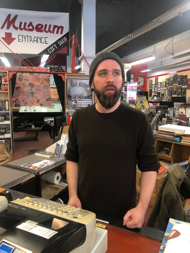 7921a15d-51f6-4a7b-a626-75bf3777f97e