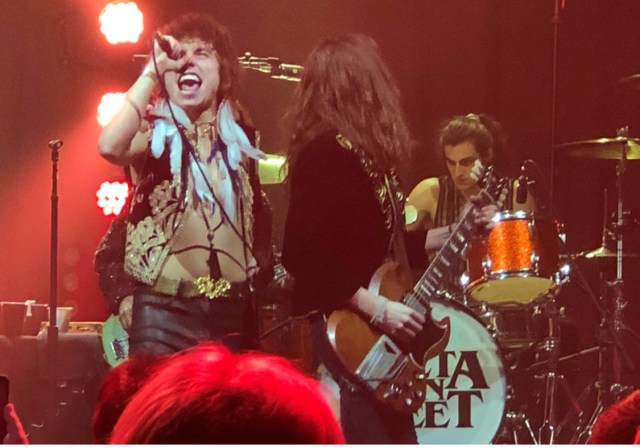 cb380688-690a-4d84-a7cc-b71a7ee6bcde