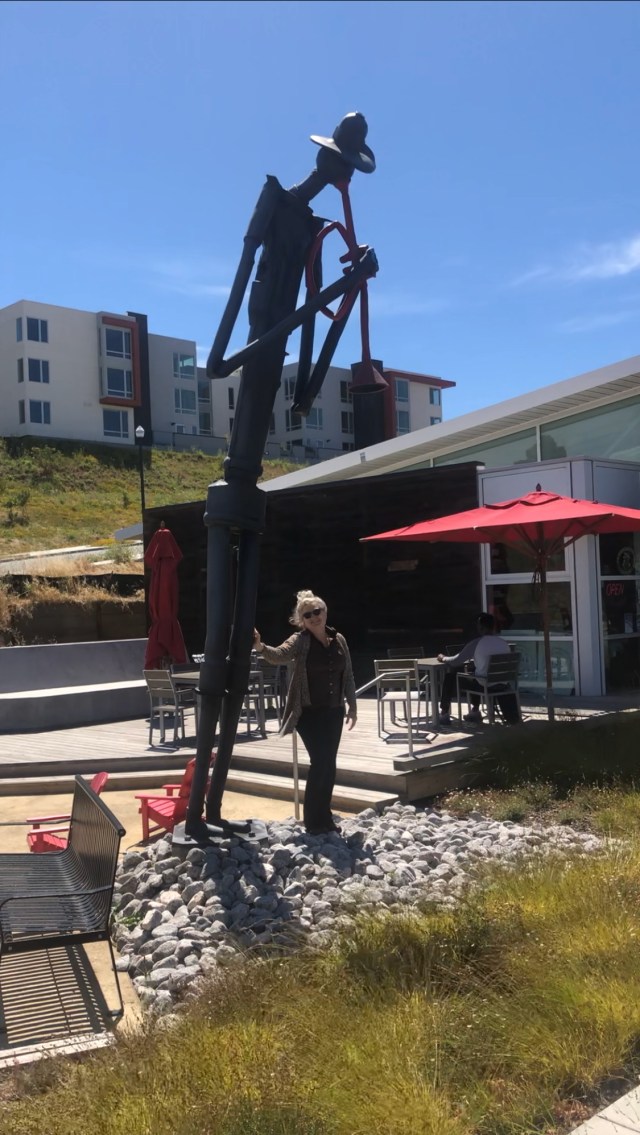 4DDCBF77-E580-4A35-A421-87D4C9EA8439