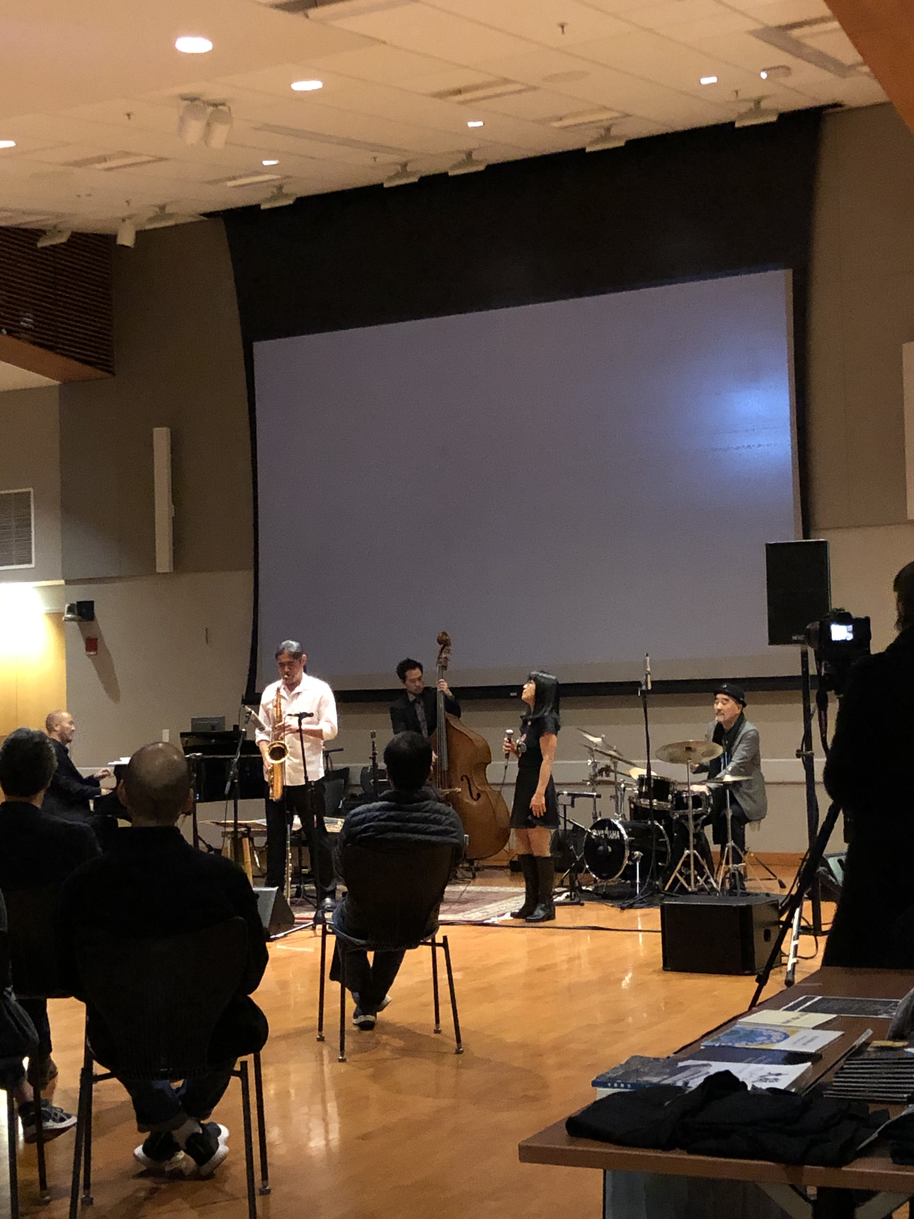 08318BCA-6E52-46AF-A6FB-A1420B685C48